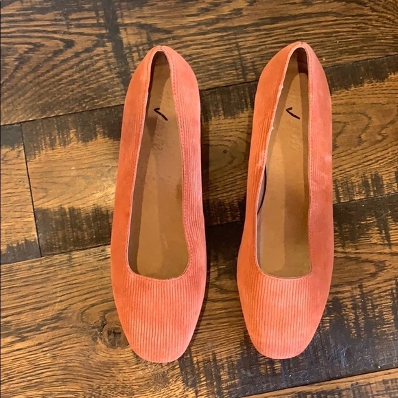 Madewell: Marie Low Pump Suede Cord AA228 - Picture 1 of 3